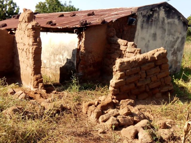 Nach heftigen Regenfällen Ende 2019 zerstörtes Haus